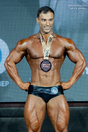 CLASSIC  PHYSIQUE новички